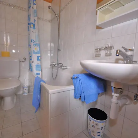 Appartamento Ideal Appartement-fewo 3-bettwohnung Nr- 4 By Interhome Saas-Fee